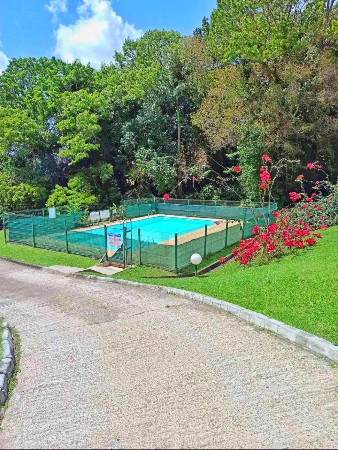 Appartement Cosy Dans Residence Avec Piscine Фор-де-Франс Экстерьер фото